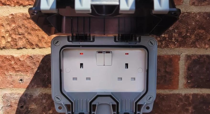 Garden Sockets Installation in Gravesend and North Kent